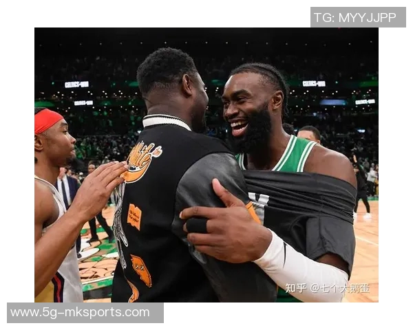 杰伦布朗昨日狂砍40分今日客场对阵鹈鹕出战存疑引发关注