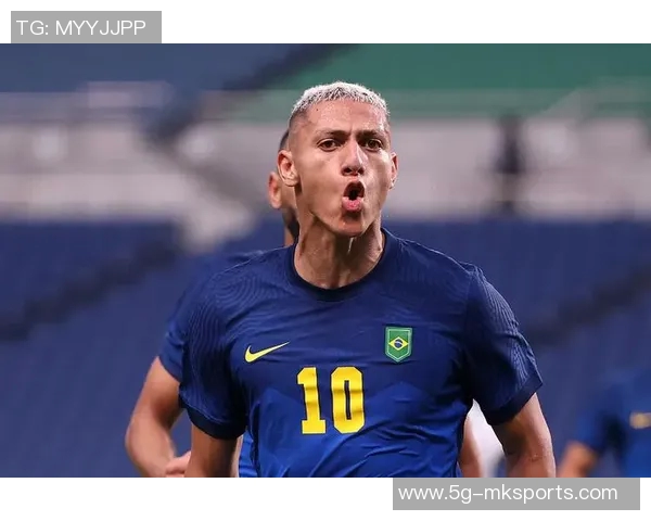 理查利森庆祝英超250场出场里程碑感慨荣幸与感激之情