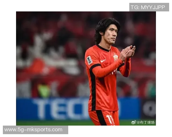 吕文君携手海港一路夺冠从中乙到中超退役后执教梯队传承足球梦想